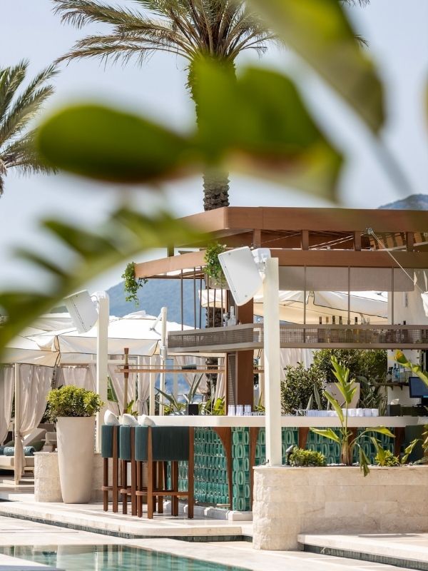 instagram aura beach Montenegro